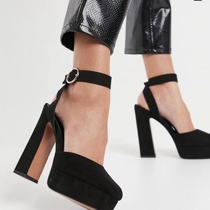 CHUNKY PLATFORM HEELS